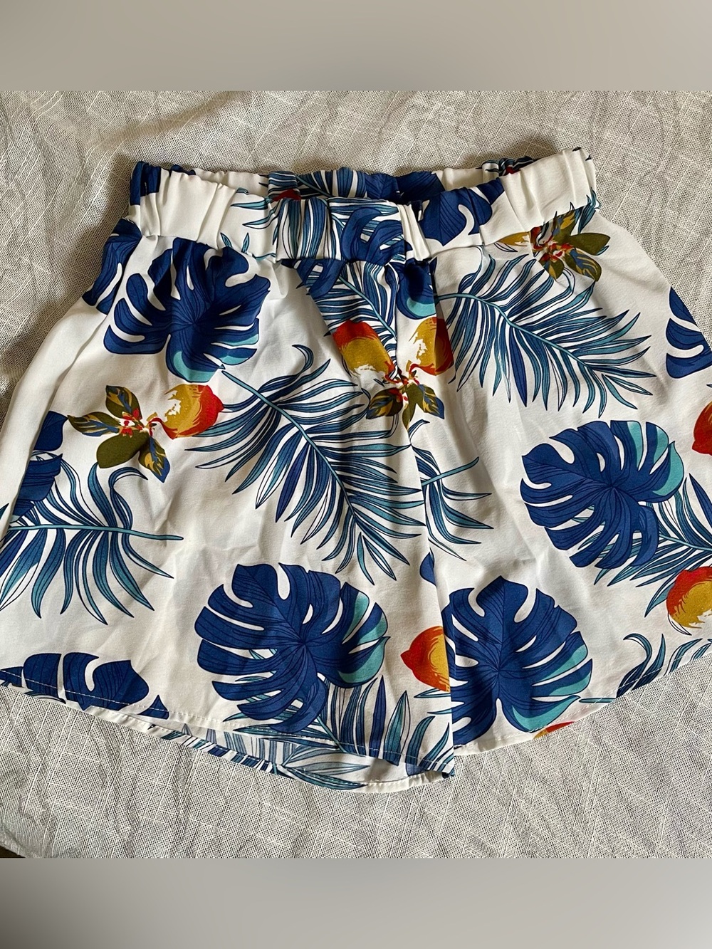 Tropical Print Elastic Waist Women’s Shorts - Blue & White